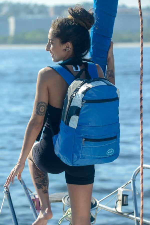 Mochila azul